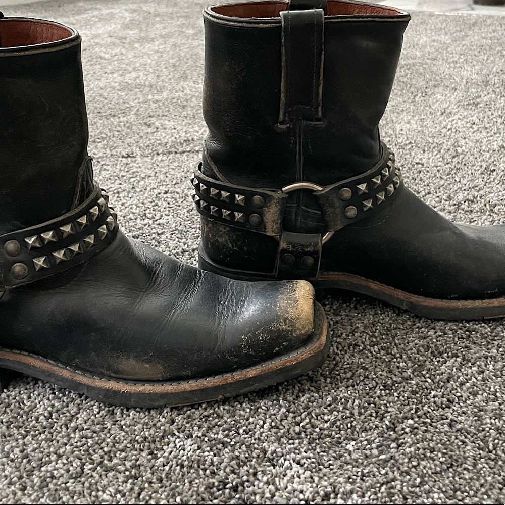 Distressed Harley riding boots